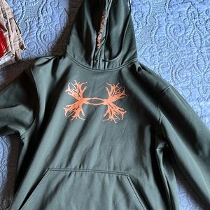Under Armour Hoodie